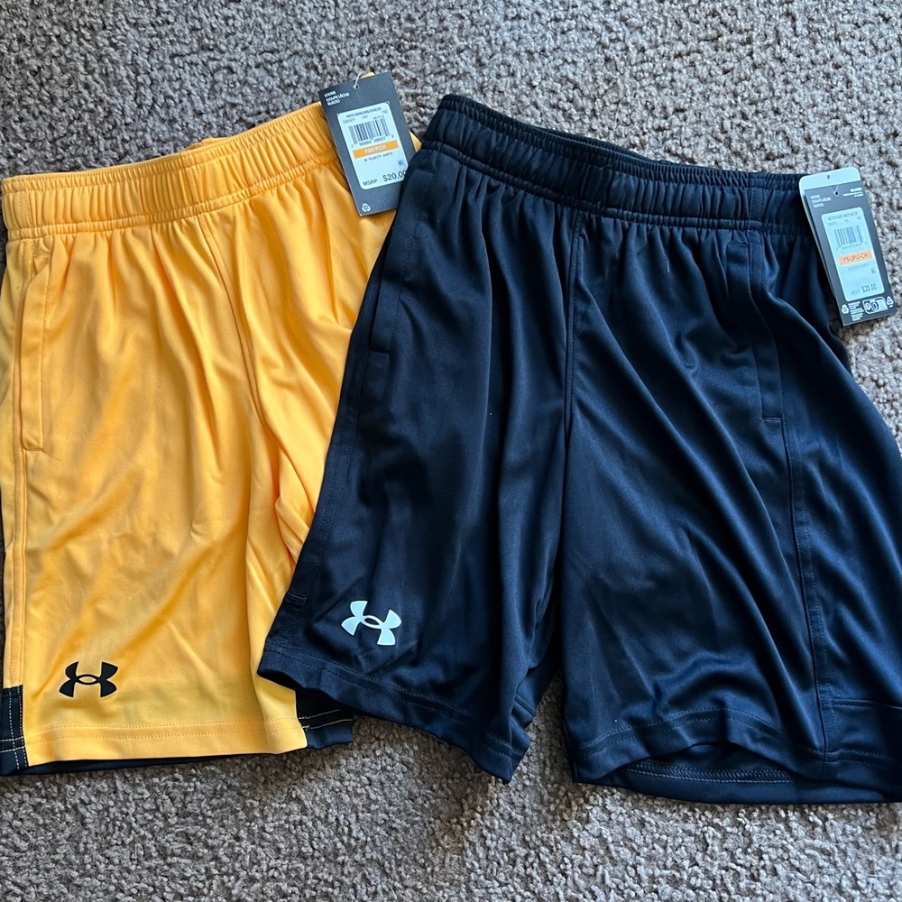 Boys Under Armour Yellow and Black Shorts Set sz YS